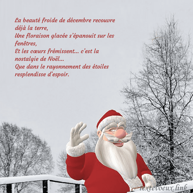 Carte postale avec le Père Noël et les arbres enneigés