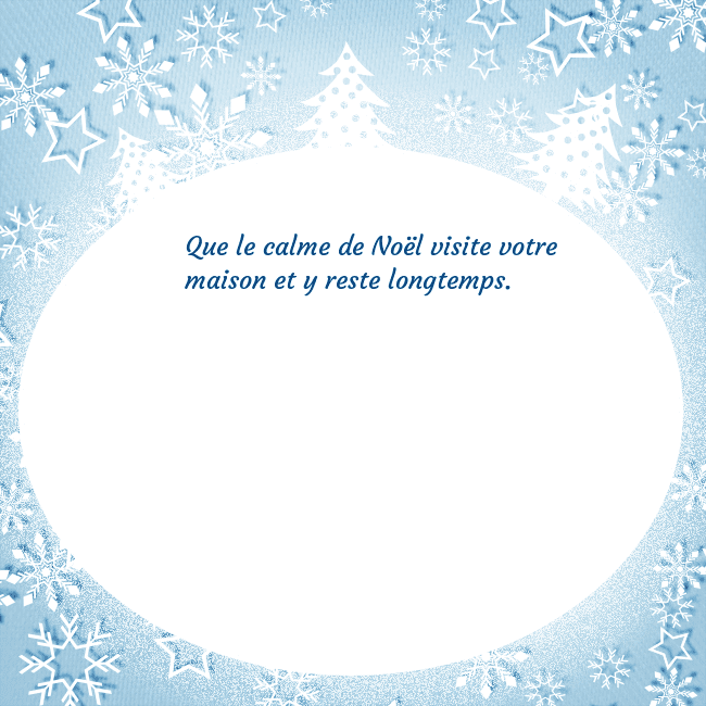 Carte de Noël avec des arbres de Noël blancs et des flocons de neige