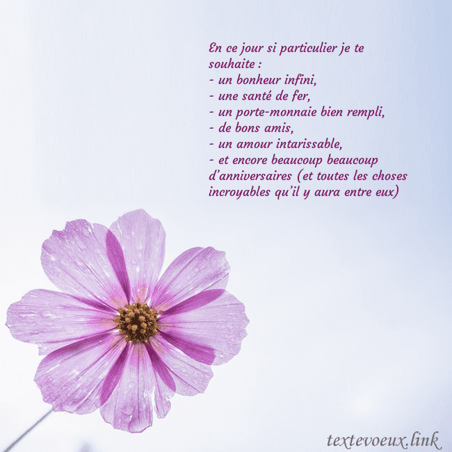 Carte électronique avec fleur violette