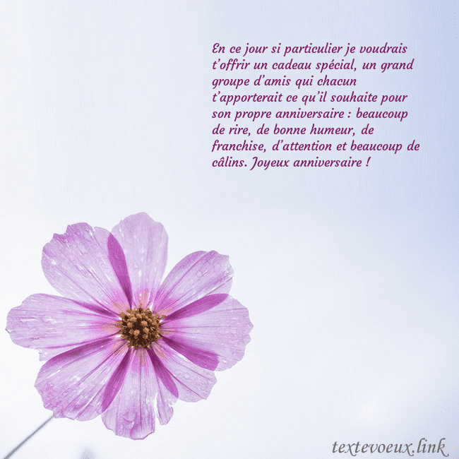 Carte électronique avec fleur violette