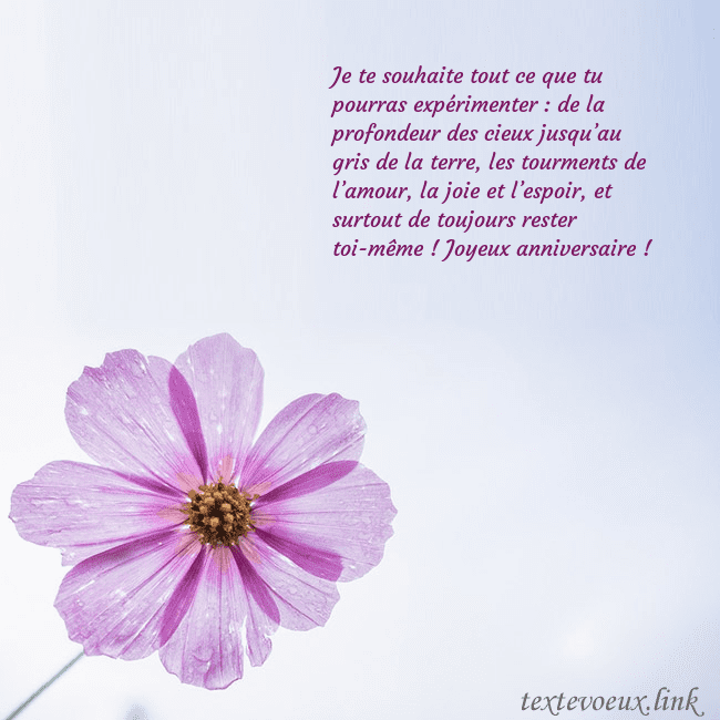 Carte électronique avec fleur violette